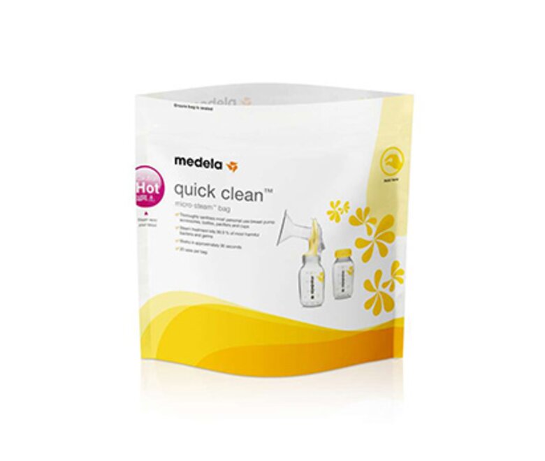 Packaging for the Medela Quick Clean™ Microwave Bag and a Micro Steam™ bag placed in front of it.