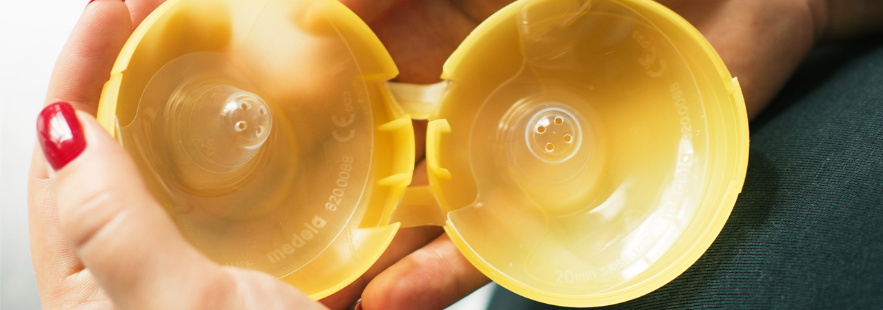 Medela Contact™ Nipple Shields x2 with a storing / carrying case