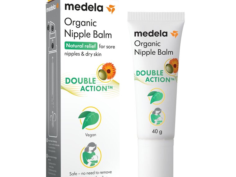 Eine 40g-Tube Bio-Säuglingscreme von Medela neben der Verkaufsverpackung.
