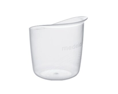 Un vaso transparente Medela Baby Cup