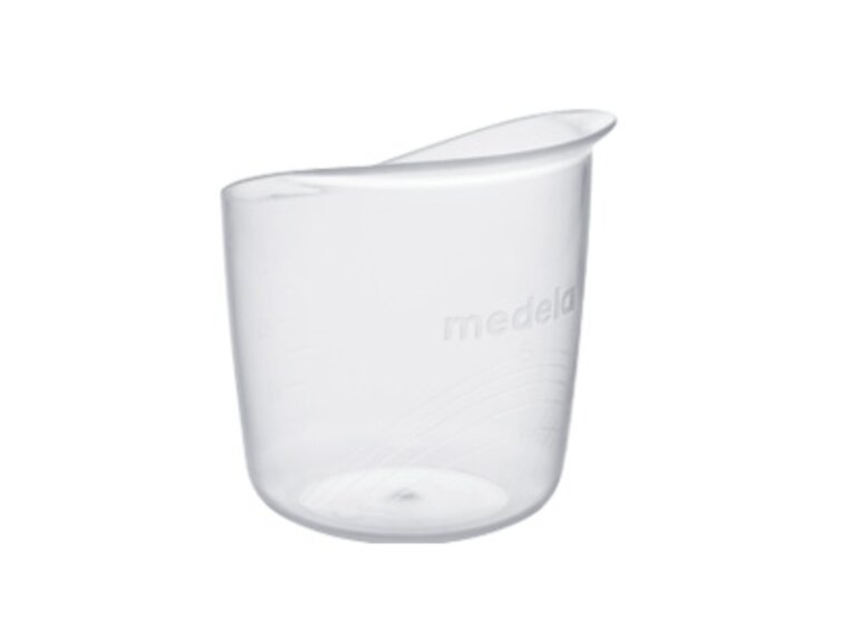 Een transparante Medela-beker