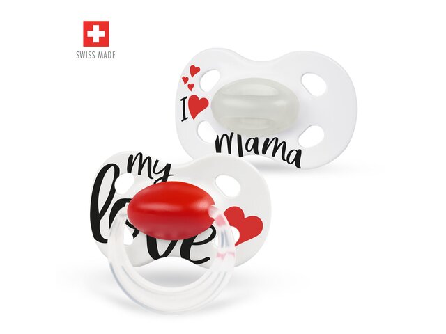 Die Signature Love Kollektion des Medela Baby Original Schnullers mit SensoPearls™, 2x. Inklusive „Swiss Made“-Symbol und Text.