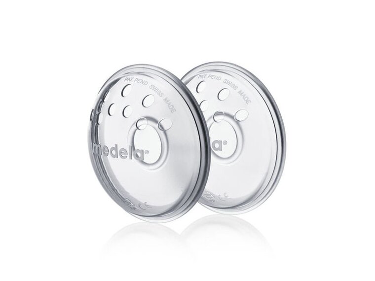 Schuine weergave van een paar Medela Tepelbeschermers.